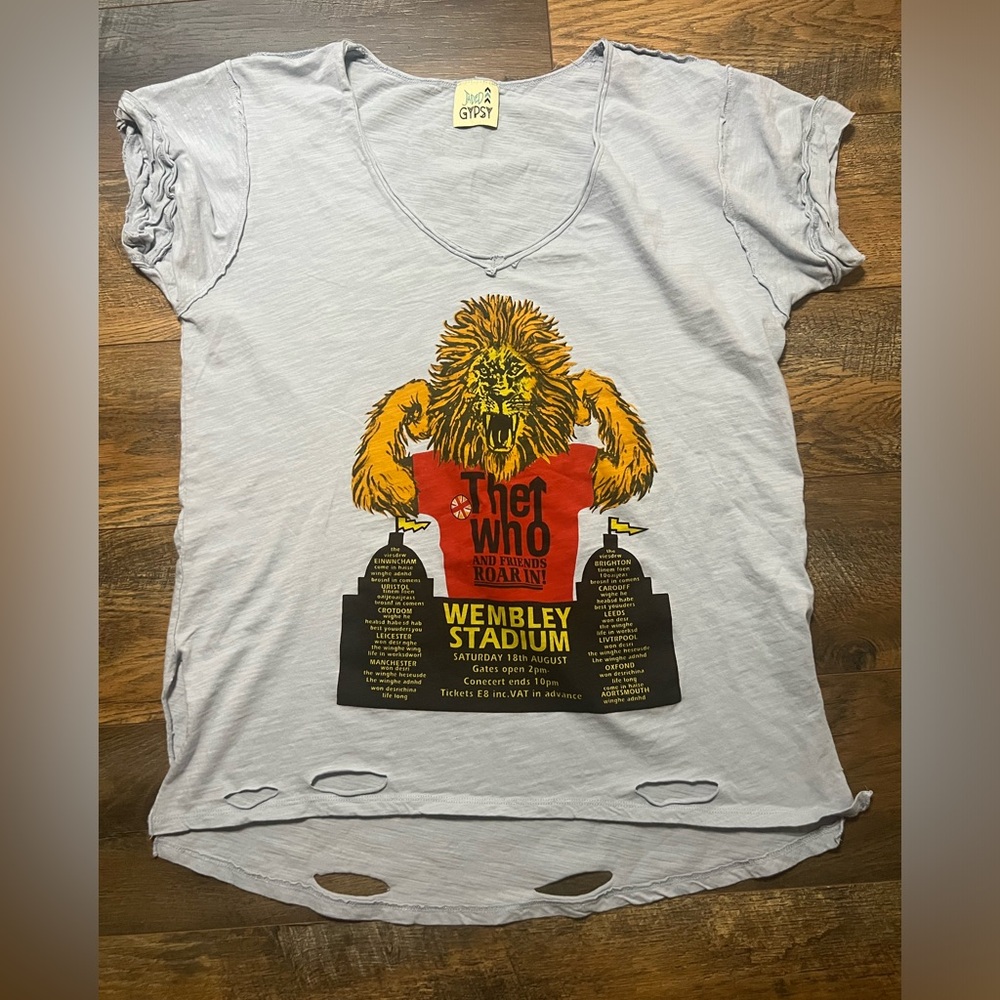 Jaded Gypsy The Who Wembley Stadium tee T-shirt distressed blue Vneck concert